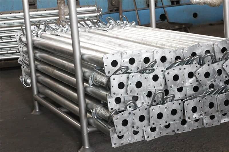 Euro-steel-shoring-prop-pallet-packing