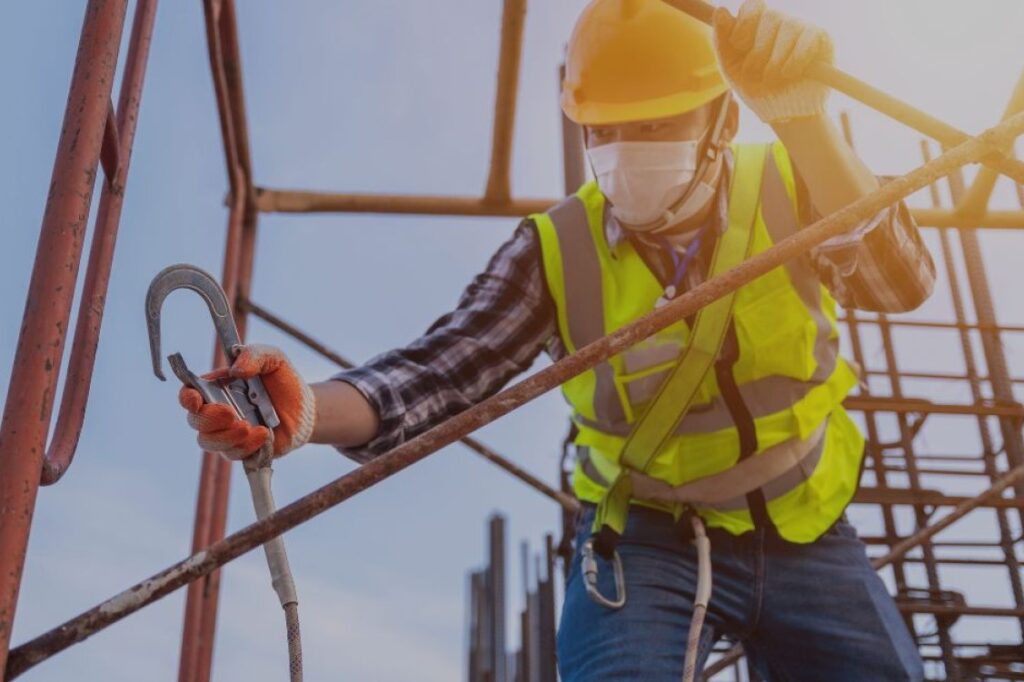 putoamissuojauspalvelut-henkilökohtainen-putoamisen-pysäytys