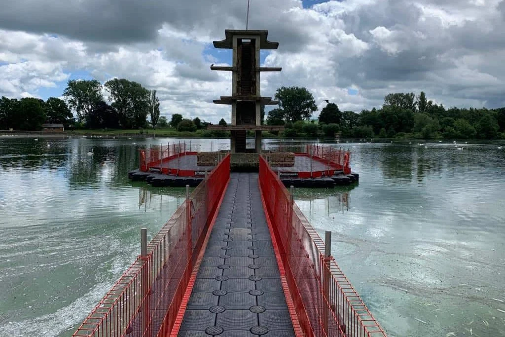 Access Pontoon for concrete repairs