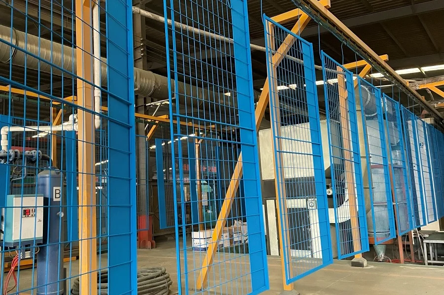 edge protection barrier in production line